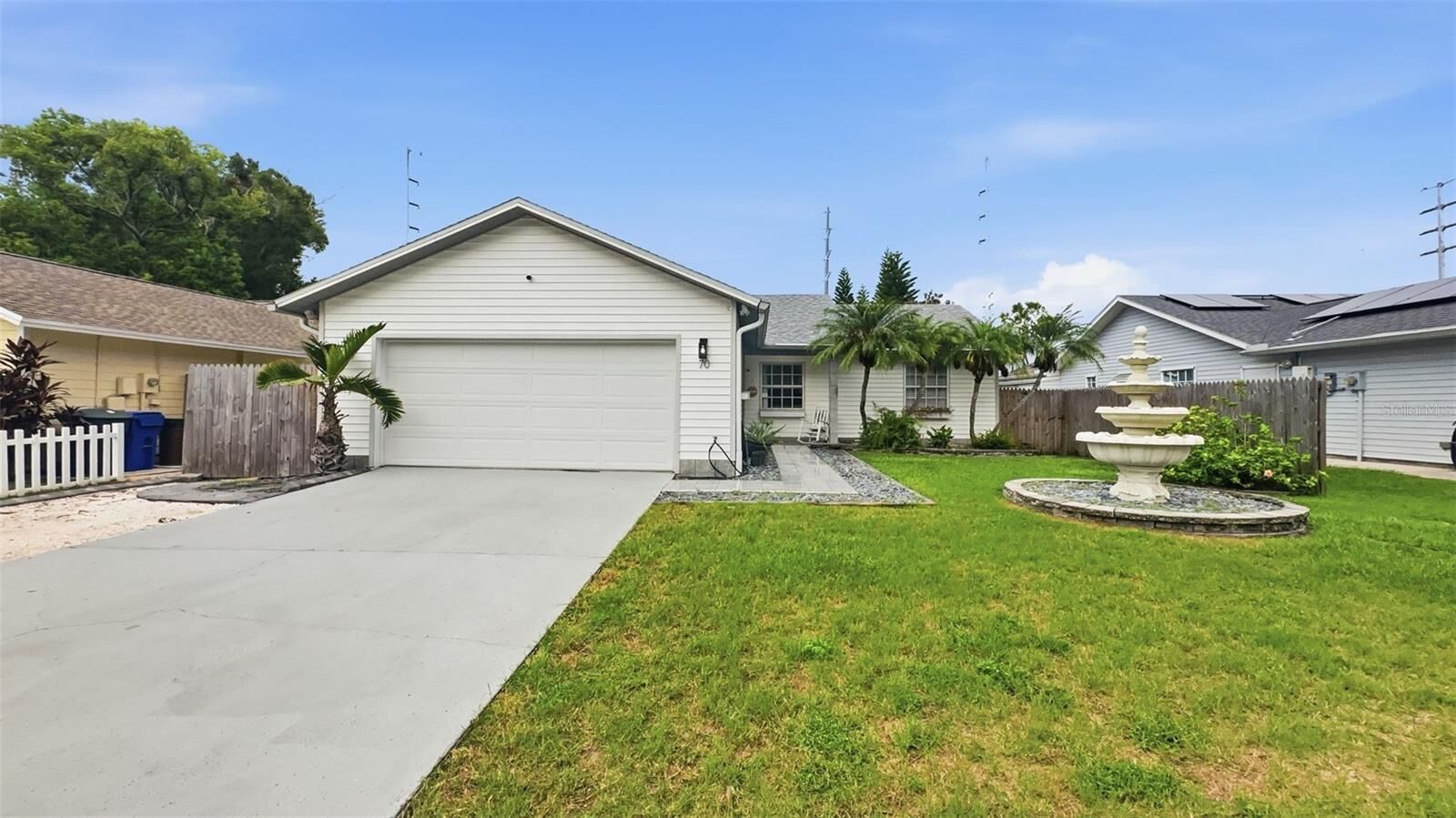 Property Photo:  70 Squire Court  FL 34698 