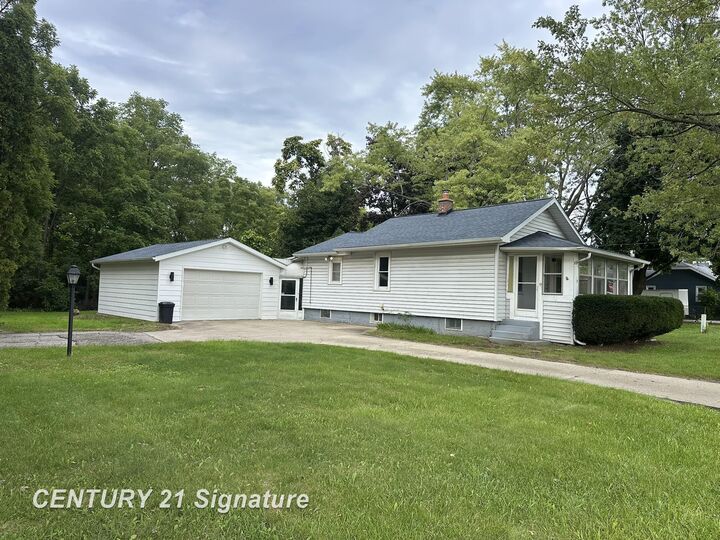 Property Photo: 3022 Field Road MI 48420