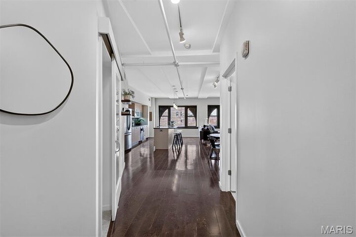 Property Photo:  915 Olive Street 1404  MO 63101 