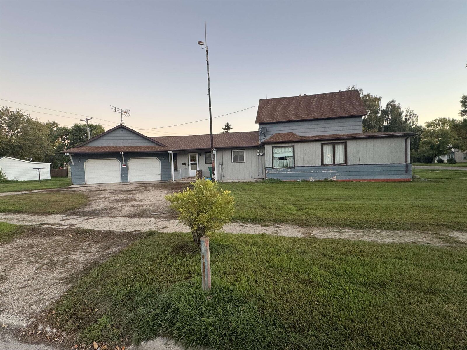 Property Photo:  115 2nd St E  ND 58793 
