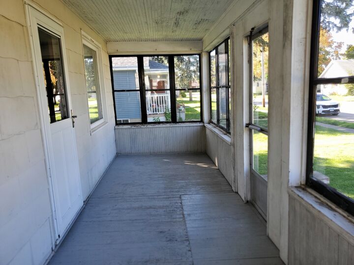 Property Photo:  241 E 1st Street  IL 61348 