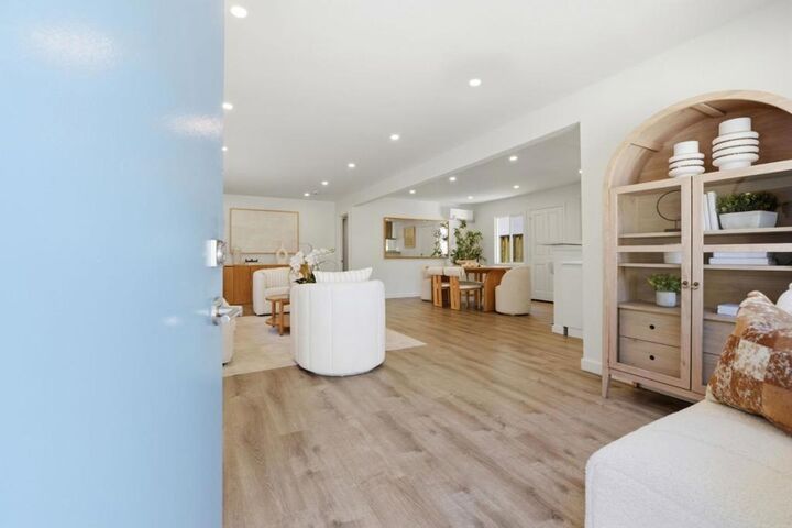 Property Photo:  150 Middlefield Road  CA 94301 