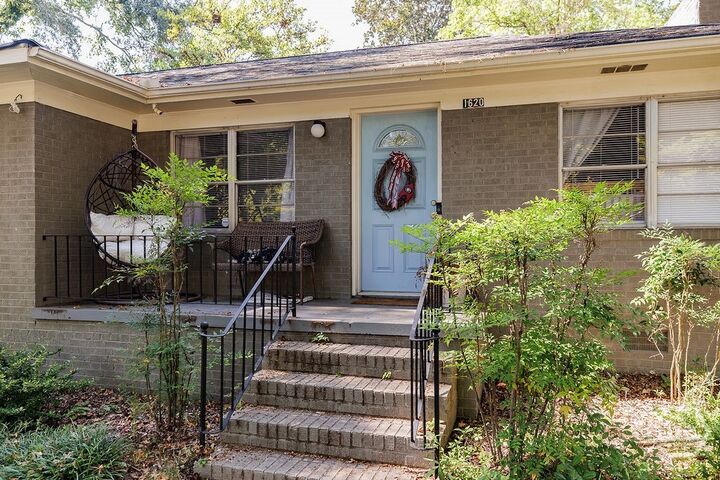Property Photo:  1620 S Milledge Avenue  GA 30605 