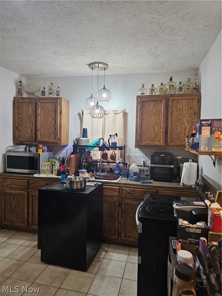 Property Photo: 212 E Miller Avenue OH 44301