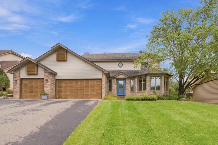 Property Photo:  4630 Valley Forge Lane N  MN 55442 