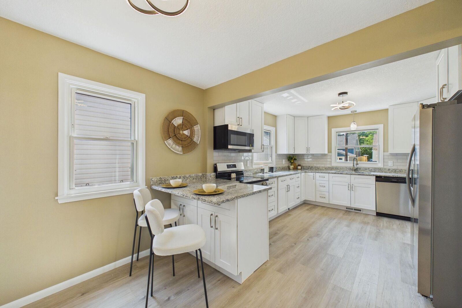 Property Photo: 2612 Georgia Avenue S MN 55426