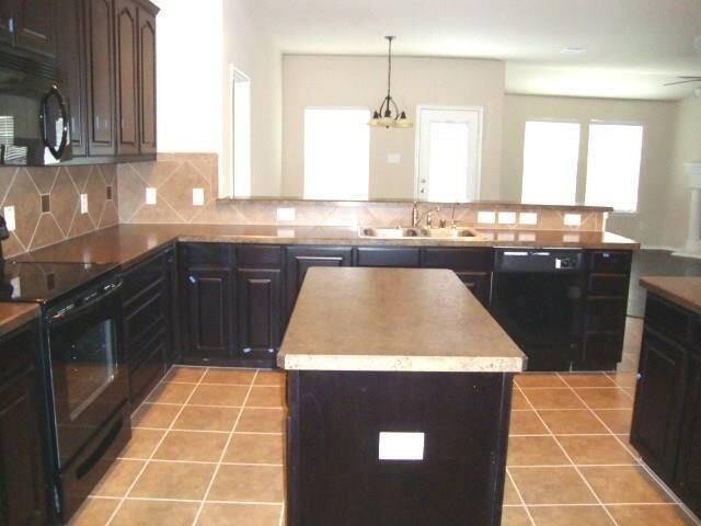 Property Photo:  1008 Evers Drive  TX 75071 