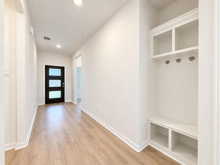 Property Photo: 2013 Bayou Glen Drive TX 76207