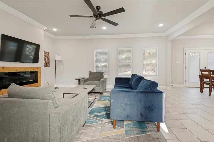 Property Photo: 1315 Oak Knoll Drive TX 76117