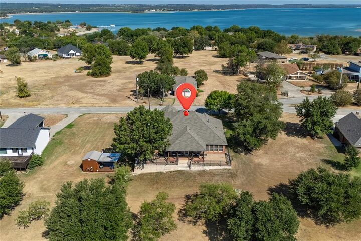 Property Photo: 115 Lakeview Drive TX 76426