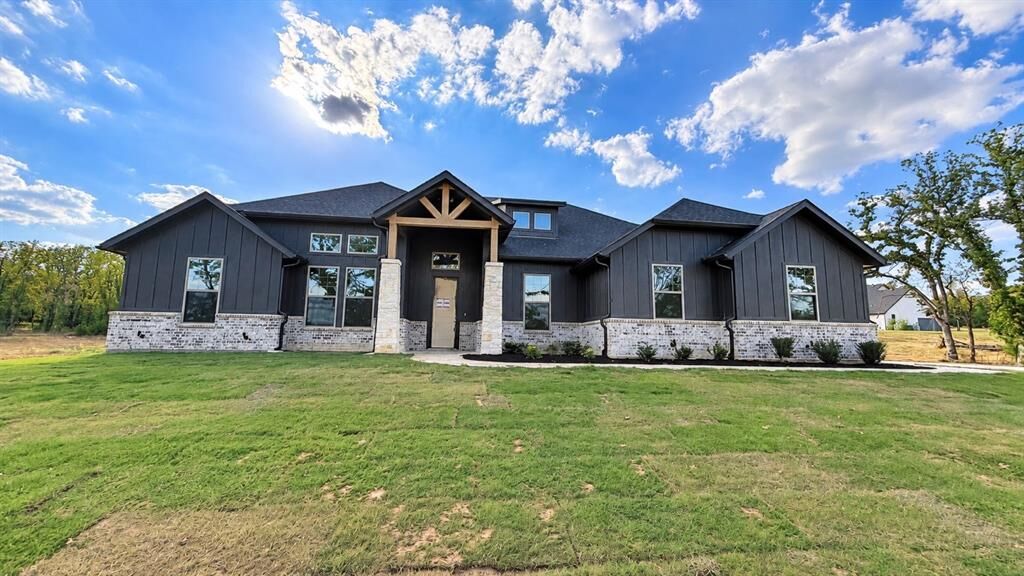 Property Photo: 735 County Road 3355 TX 76073