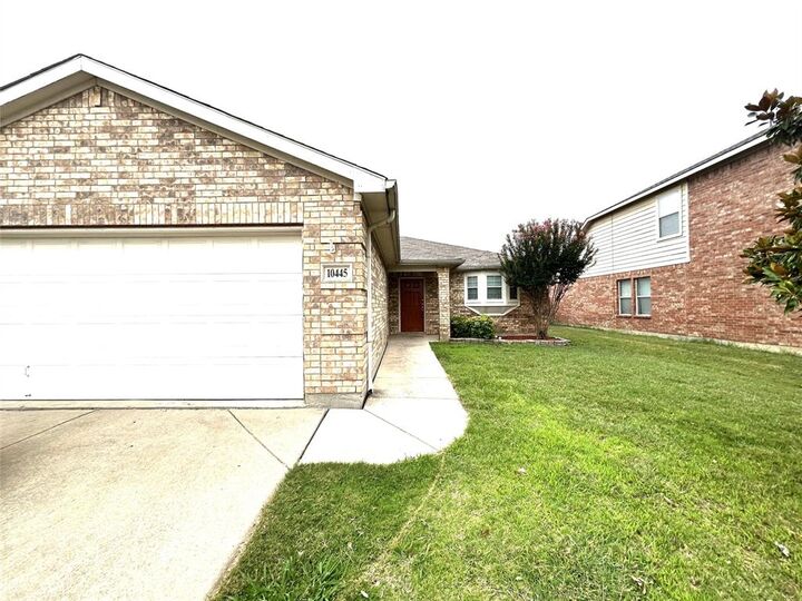 Property Photo:  10445 Hideaway Trail  TX 76131 