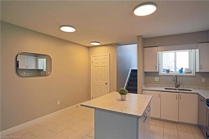 Property Photo:  240 Westmeadow Drive 14A  ON N2N 0A1 