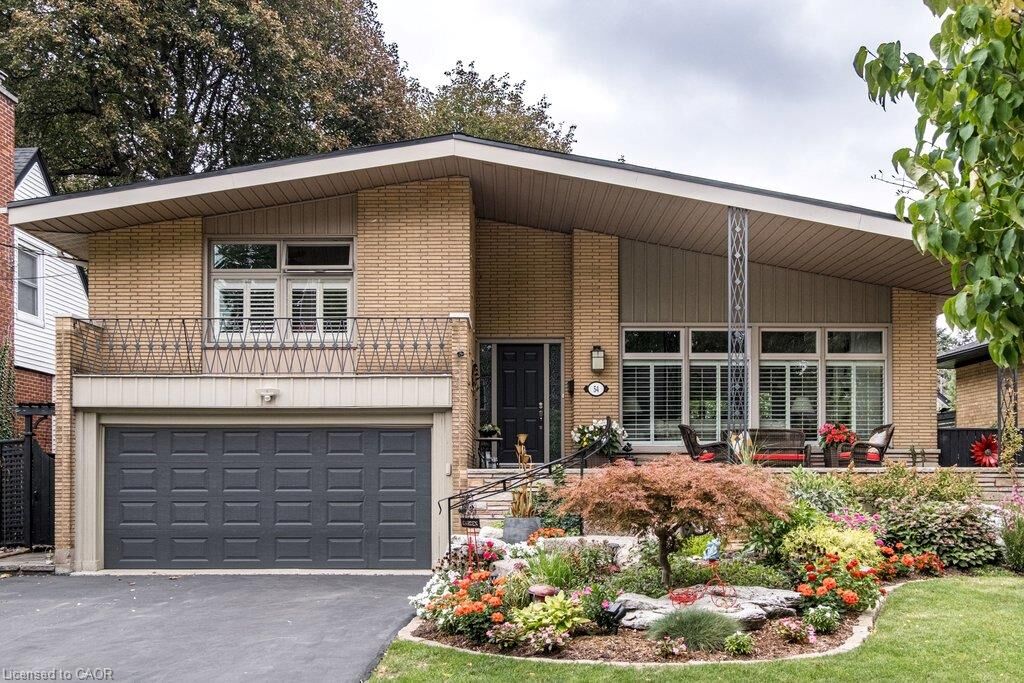 Property Photo:  54 Inverness Avenue W  ON L9C 1A4 