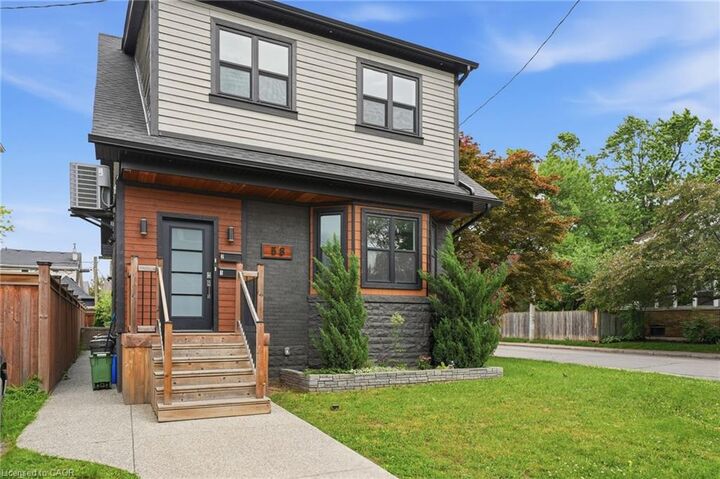 Property Photo:  58 Rosslyn Avenue N 2  ON L8L 7P4 