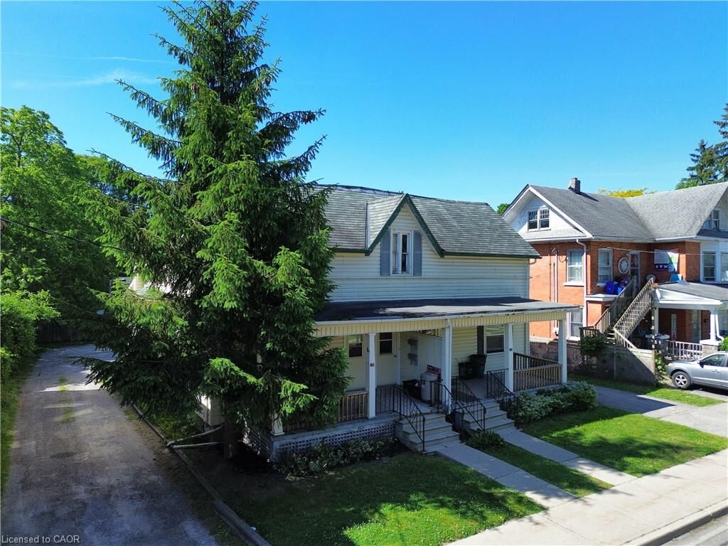 Property Photo:  100 Stanley Street  ON N3Y 1M4 