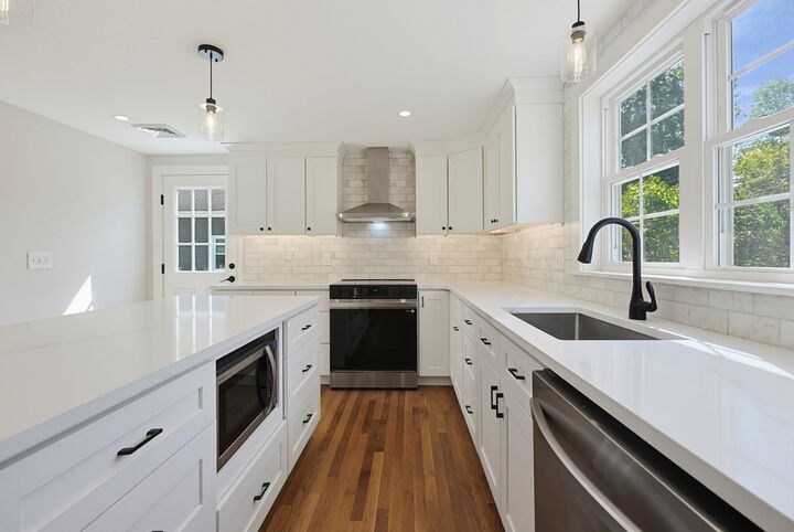 Property Photo:  7 Dana Park  MA 01747 