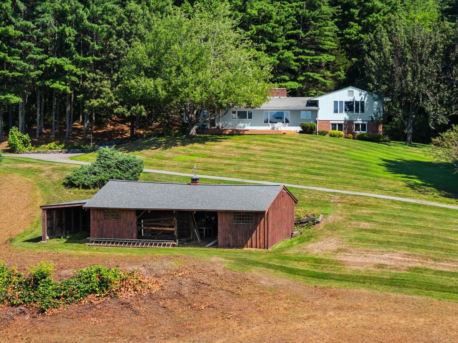 Property Photo: 163 Indian Hill Rd MA 01450