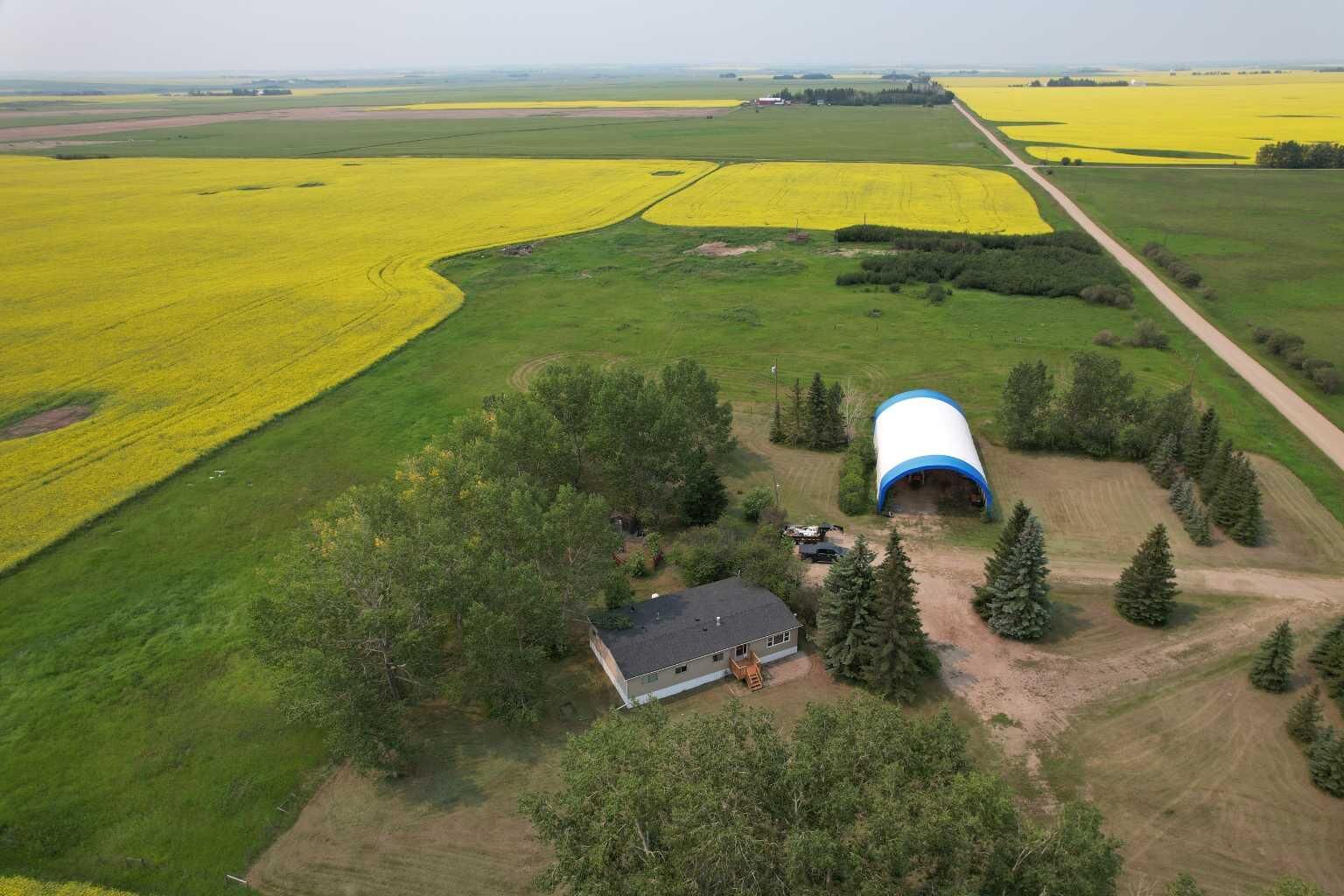 Property Photo: 28159 Township Road 300 Township AB T0M 0N0