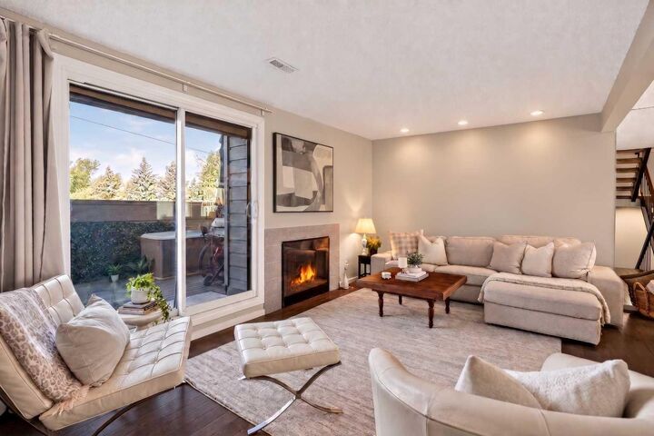 Property Photo:  2520 Palliser Drive SW 1611  AB T2V 4S9 