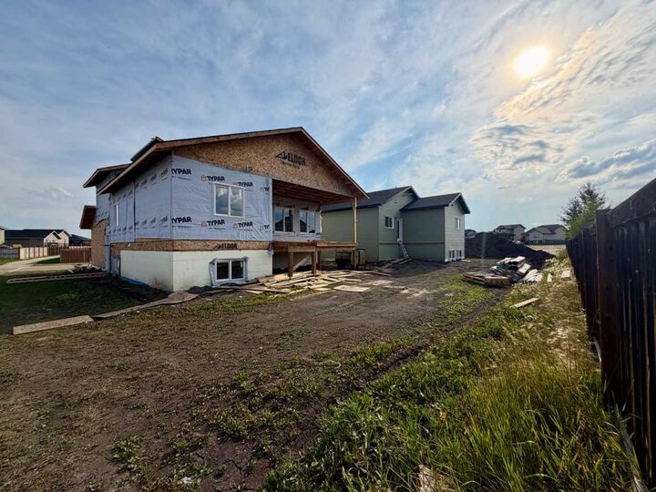 Property Photo:  9212 95 Avenue  AB T0H 3S0 