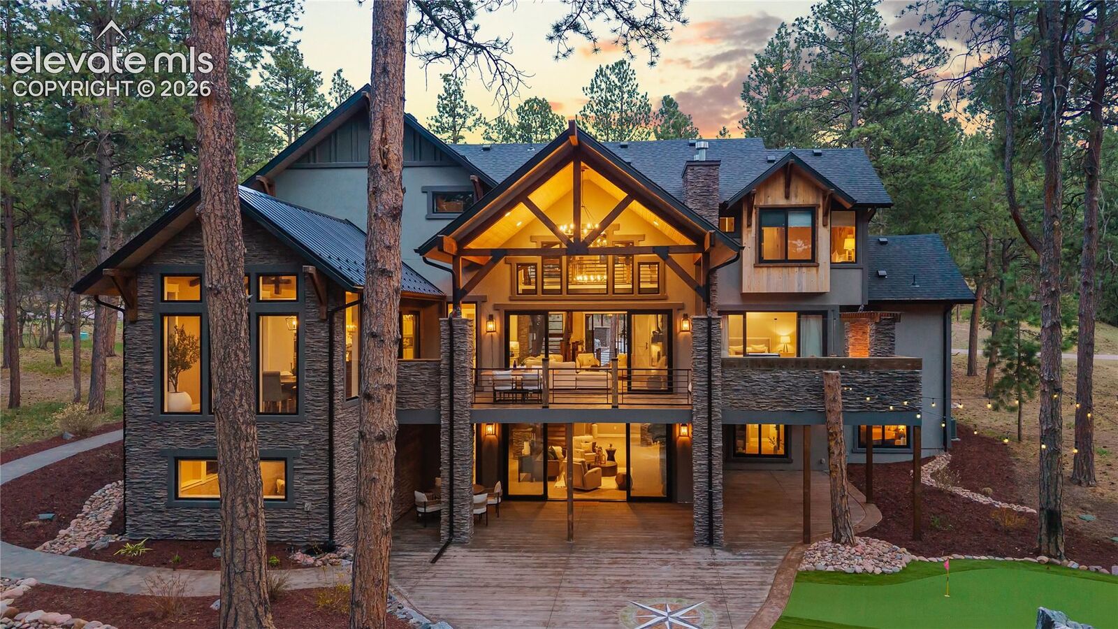 Property Photo:  950 Tiner Trail  CO 80132 