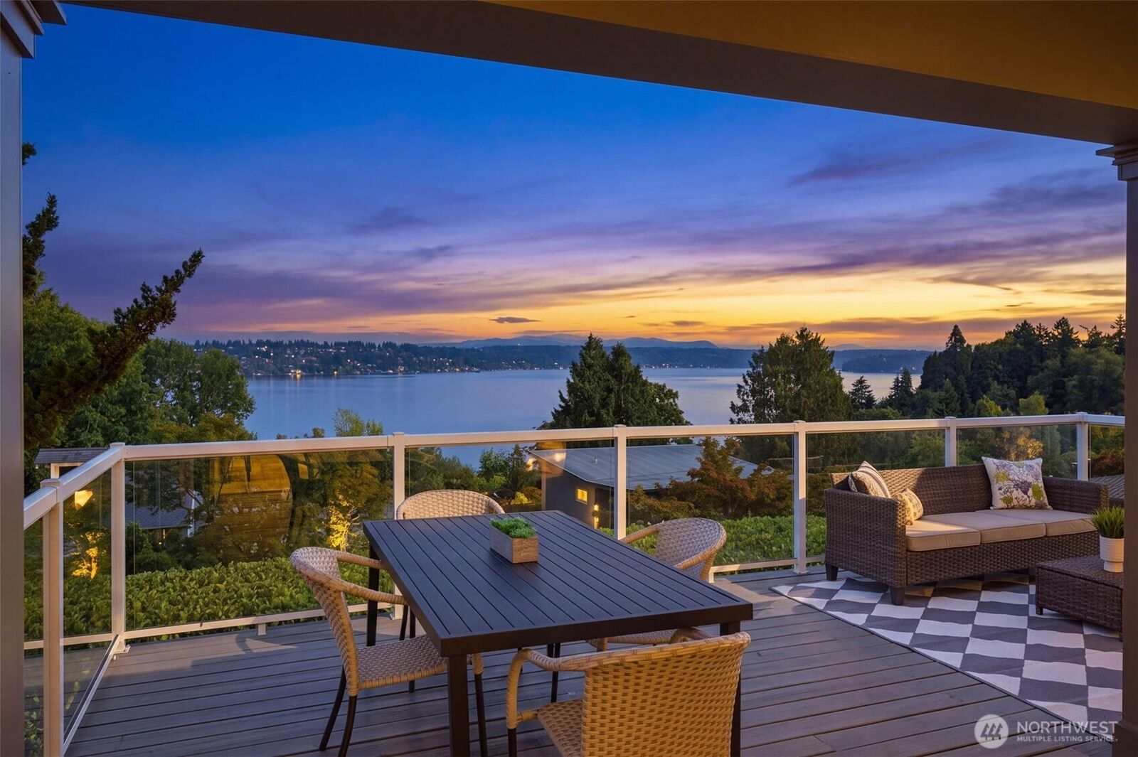 Property Photo: 2039 34th Avenue S WA 98144