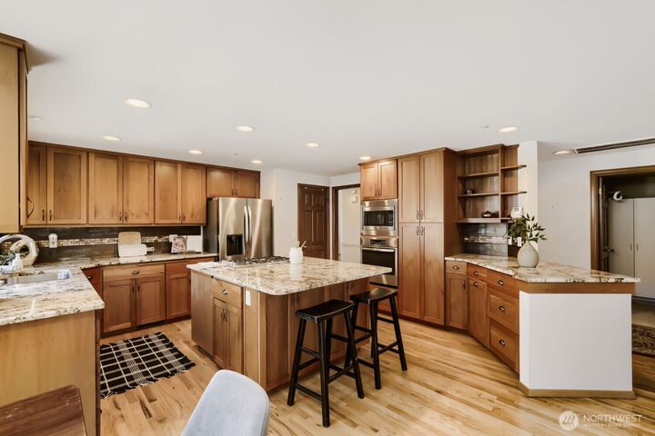 Property Photo: 7739 143rd Avenue SE WA 98059