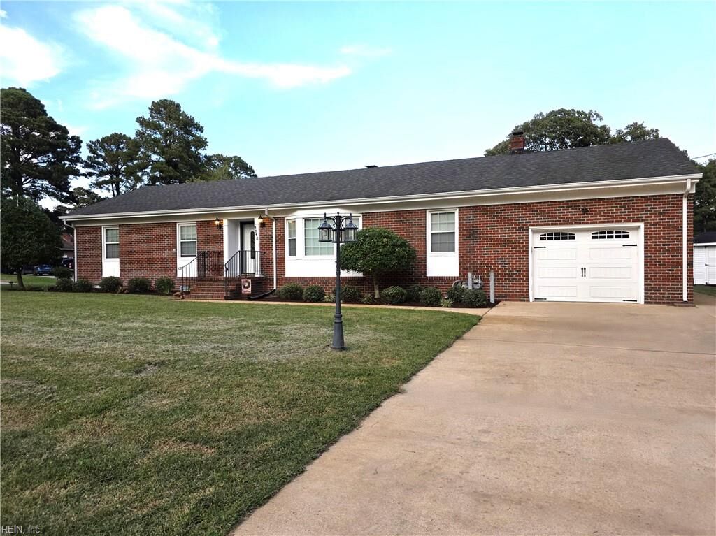 Property Photo:  3315 Dogwood Dr  VA 23703 