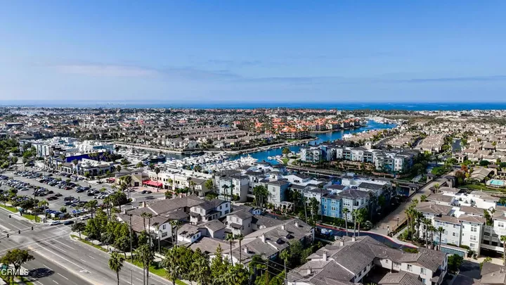 Property Photo:  1524 Windshore Way  CA 93035 
