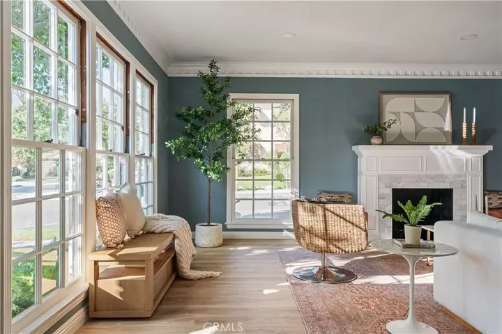 Property Photo: 1152 N Cedar Street CA 91207
