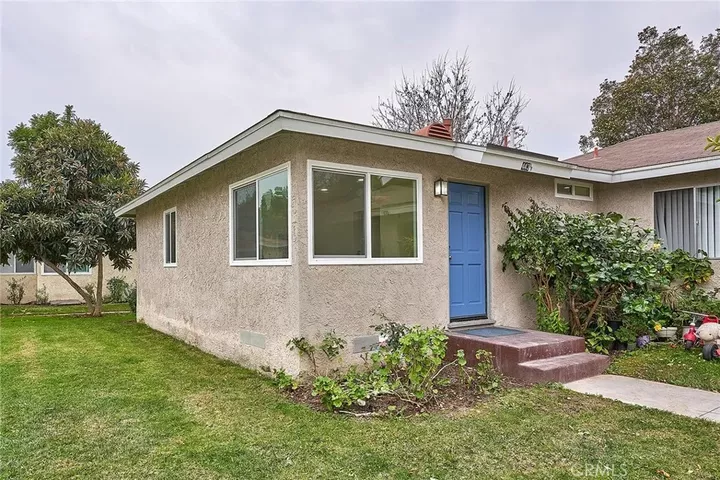 Property Photo:  443 E 234th Walk  CA 90745 