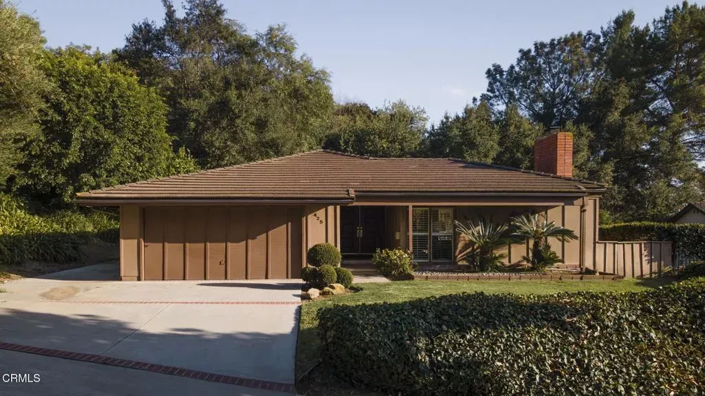 Property Photo:  425 La Terraza Street  CA 91030 