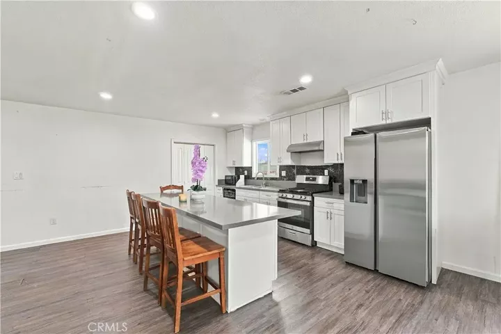 Property Photo:  1516 W 138th  CA 90222 