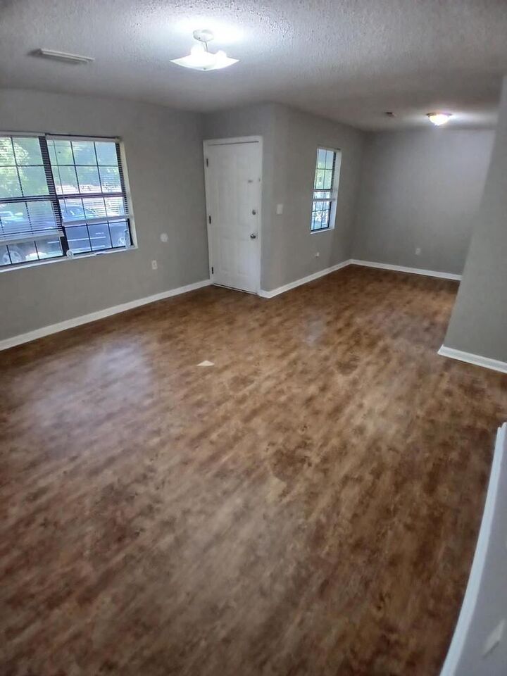 Property Photo:  608 W Reynolds Apt A  AL 36360 