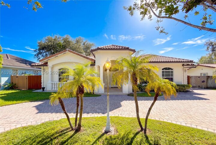 Property Photo: 9444 SW 78th St -- FL 33173