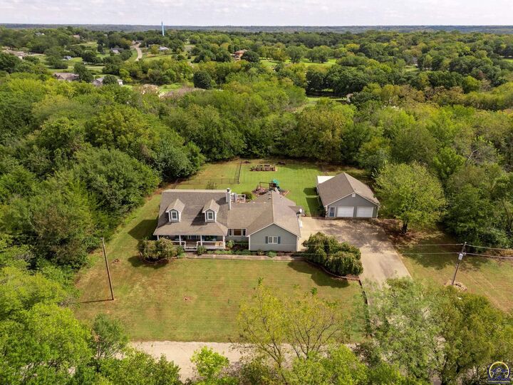 Property Photo: 6288 Ridgeview Dr KS 66070