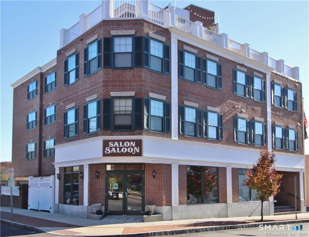 Property Photo:  947 Hope Street 203  CT 06907 