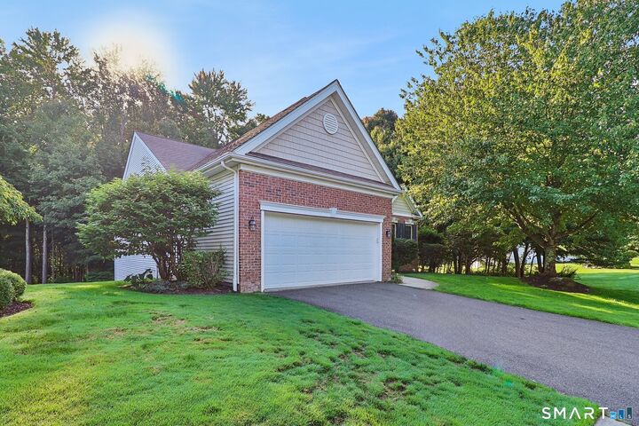 Property Photo:  155 Country Club Drive 155  CT 06478 