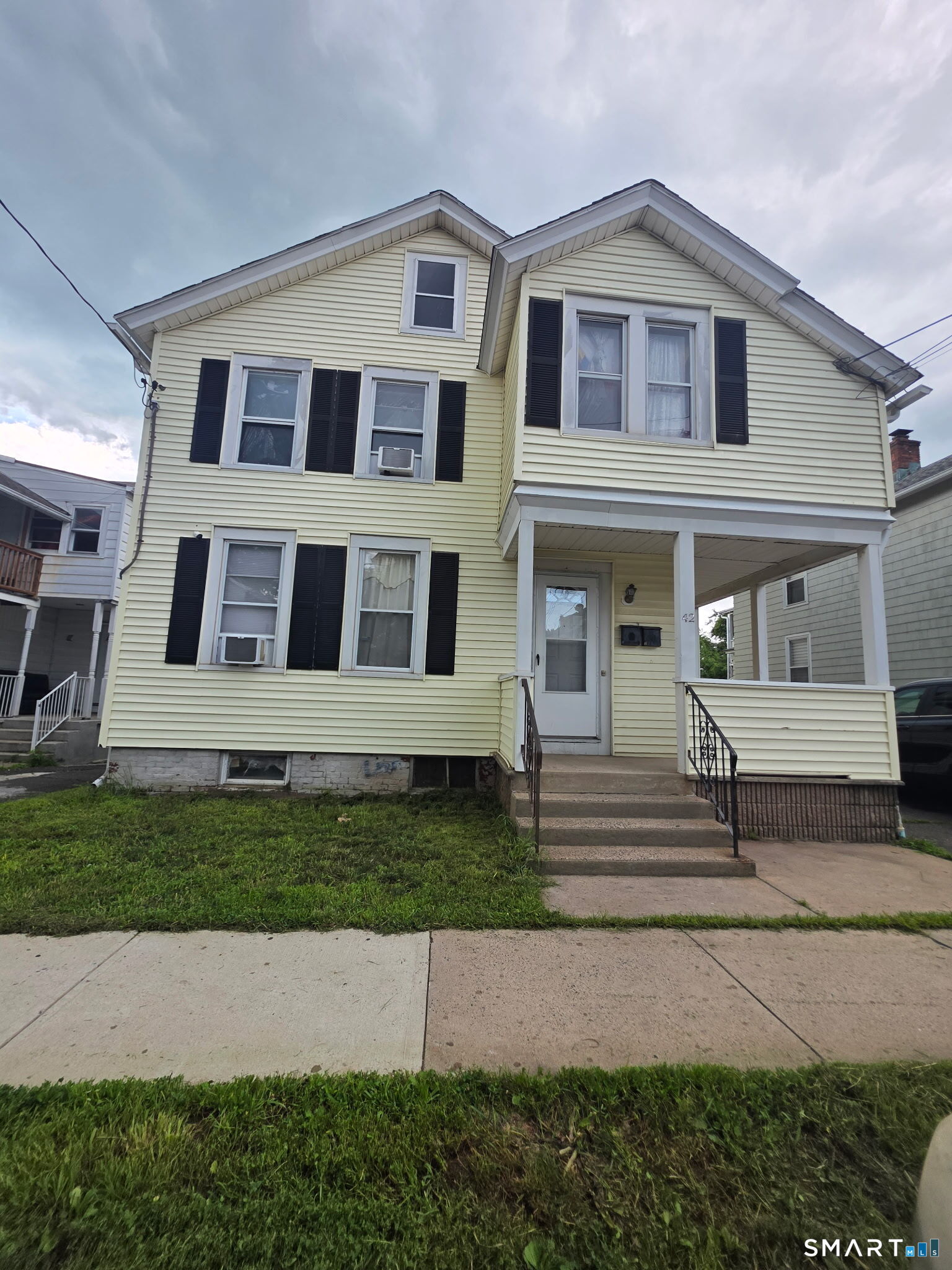 Property Photo:  42 Grand Street  CT 06457 