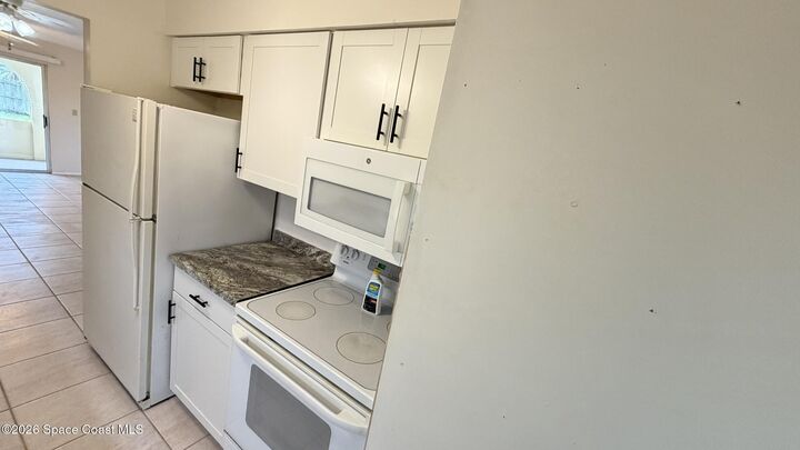 Property Photo: 410 School Road FL 32937