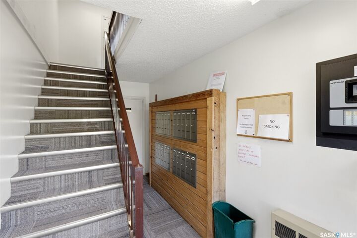 Property Photo:  51 Rodenbush Drive 205  SK S4R 8C7 