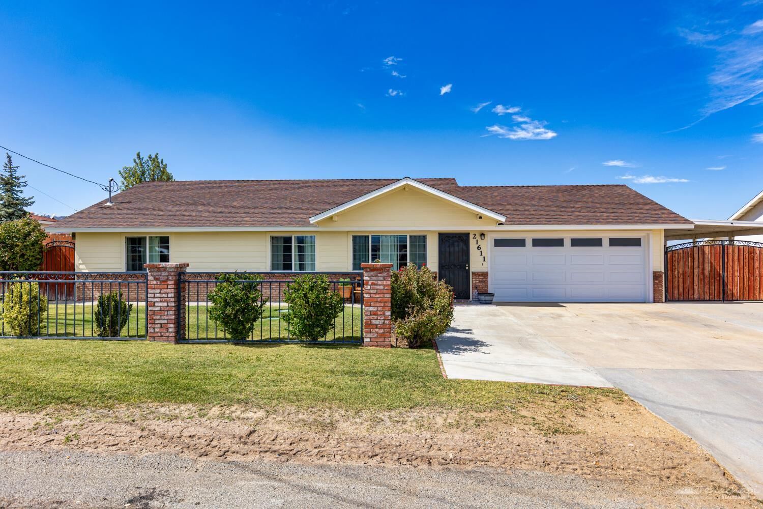 Property Photo:  21611 Westwood Boulevard  CA 93561 