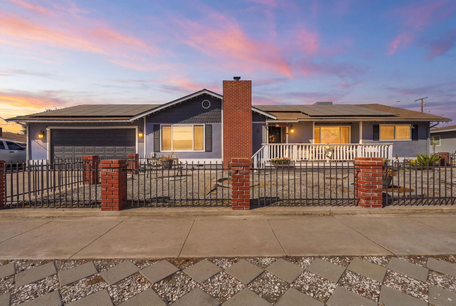 Property Photo:  1480 E Bardsley Avenue  CA 93274 