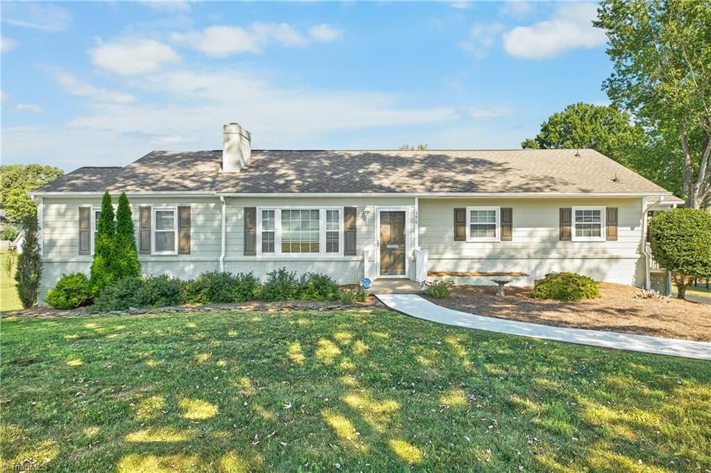 Property Photo:  590 N Peace Haven Road  NC 27104 