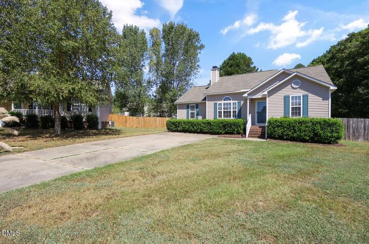 Property Photo:  433 Haybale Court  NC 27526 