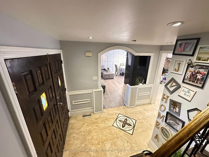 Property Photo:  7076 Harwick Drive  ON L4T 3A4 