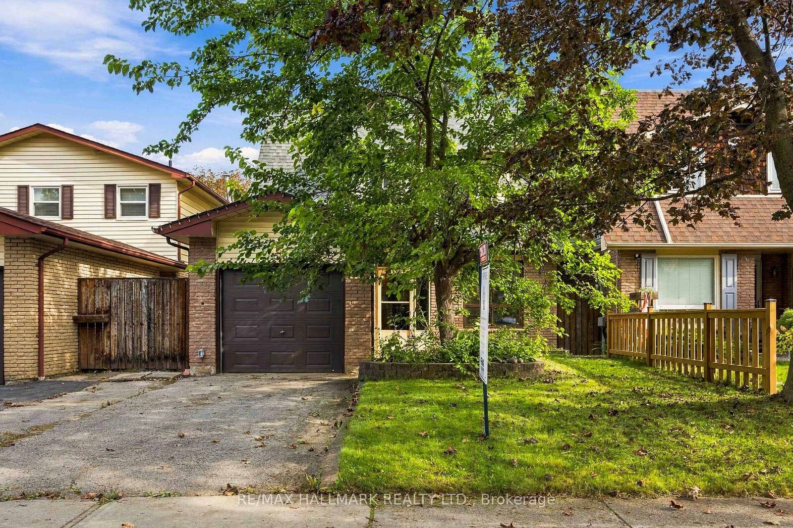 Property Photo:  516 Creekview Circle  ON L1W 2Z6 