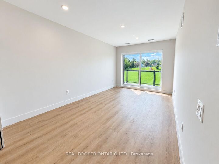 Property Photo:  8 Hutt Lane 304  ON L2V 0R5 