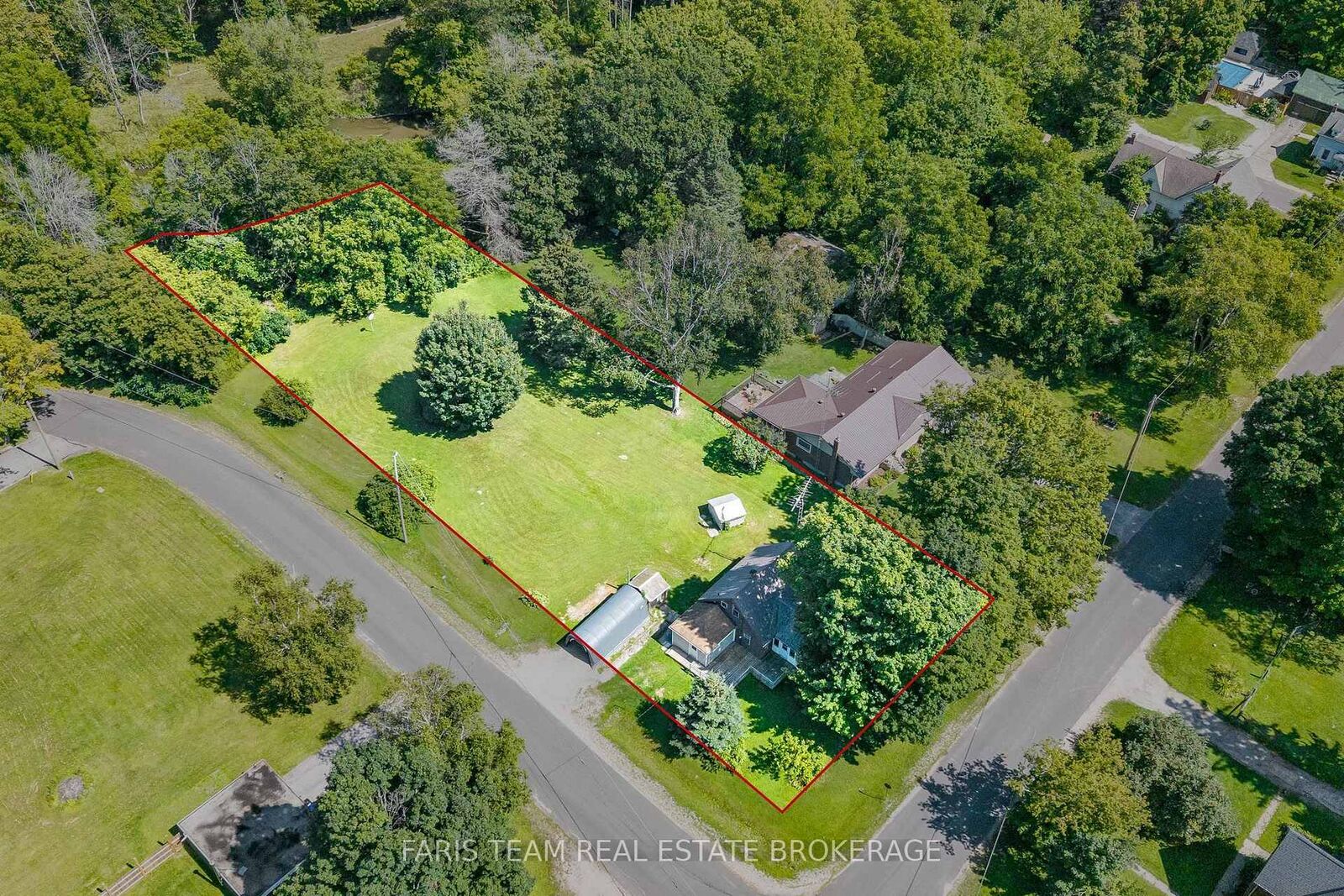 Property Photo:  29 Marsh Lane  ON L0K 2E1 